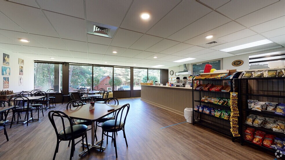 More Photos Of 10-40 Tower Ln, Avon Unknown For Lease