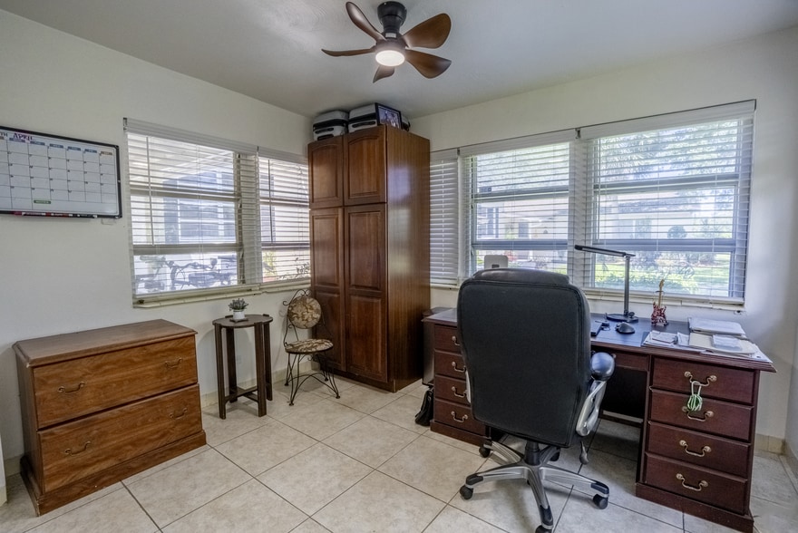 More Photos Of 325 NW Spanish River Blvd, Boca Raton Apartments For Sale