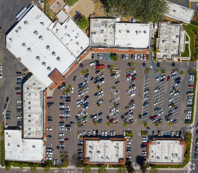 More Photos Of 280-292 N El Camino Real, Encinitas General Retail For Lease