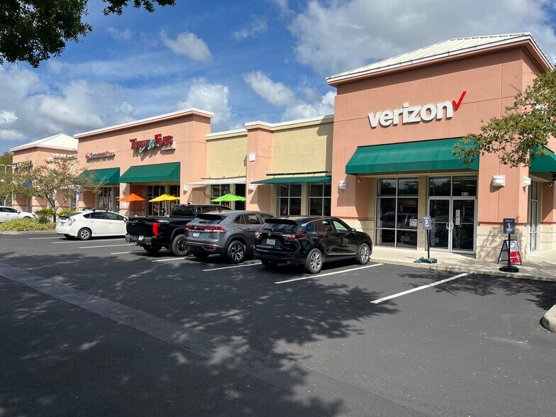More Photos Of 17501 Preserve Walk Ln, Tampa General Retail For Lease