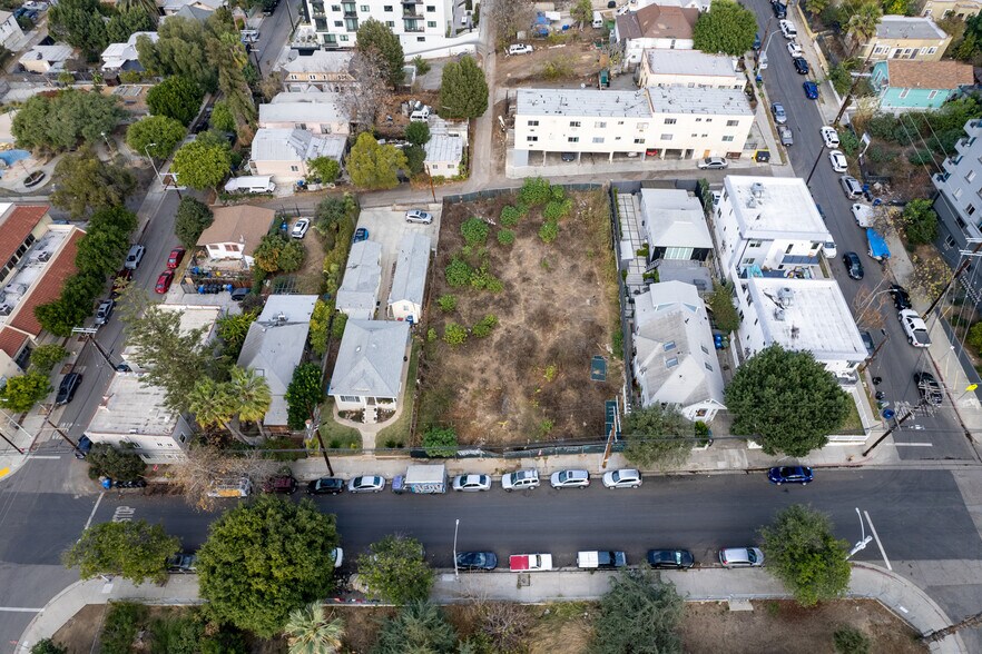 More Photos Of 1411 W Court St, Los Angeles Land For Sale