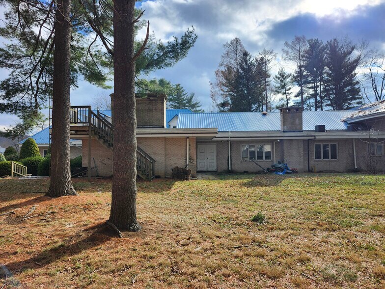 More Photos Of 235 Franklin St, Fairfield Assisted Living For Sale