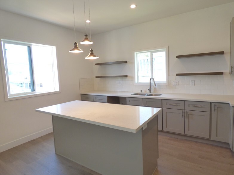 More Photos Of 1256 N Hobart Blvd, Los Angeles Apartments For Sale