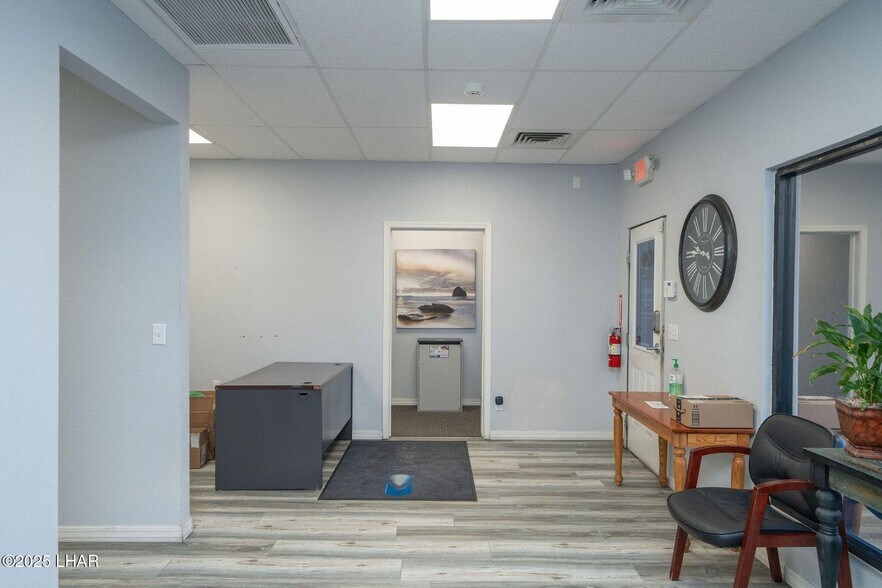 More Photos Of 2880 Sweetwater Ave, Lake Havasu City Light Manufacturing For Lease