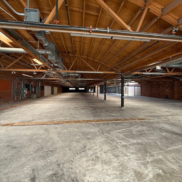 More Photos Of 4221 Redwood Ave, Los Angeles Loft Creative Space For Lease
