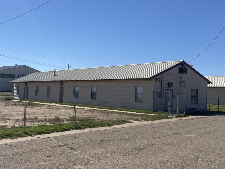 Primary Photo Of 3 W Challenger St, Roswell Flex For Lease