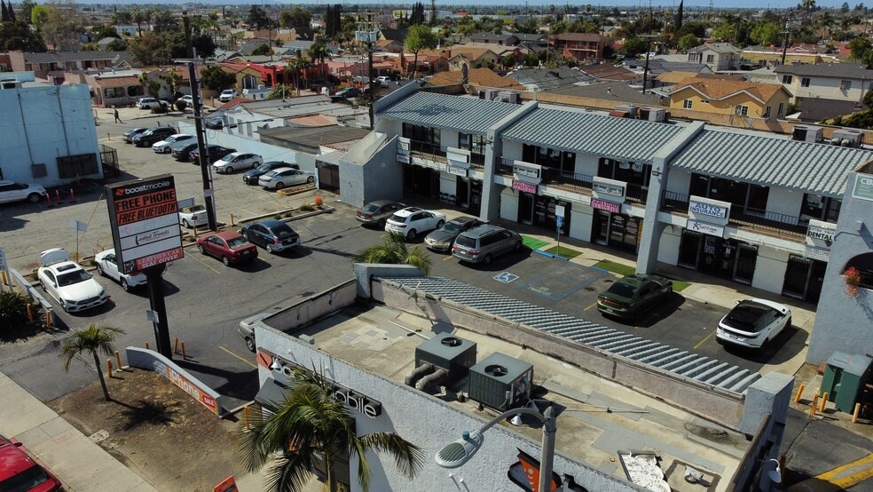 More Photos Of 7629-7641 Pacific Blvd, Huntington Park Unknown For Lease