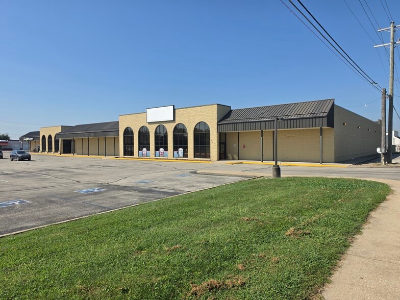 Primary Photo Of 736 W Main St, Greensburg Supermarket For Sale