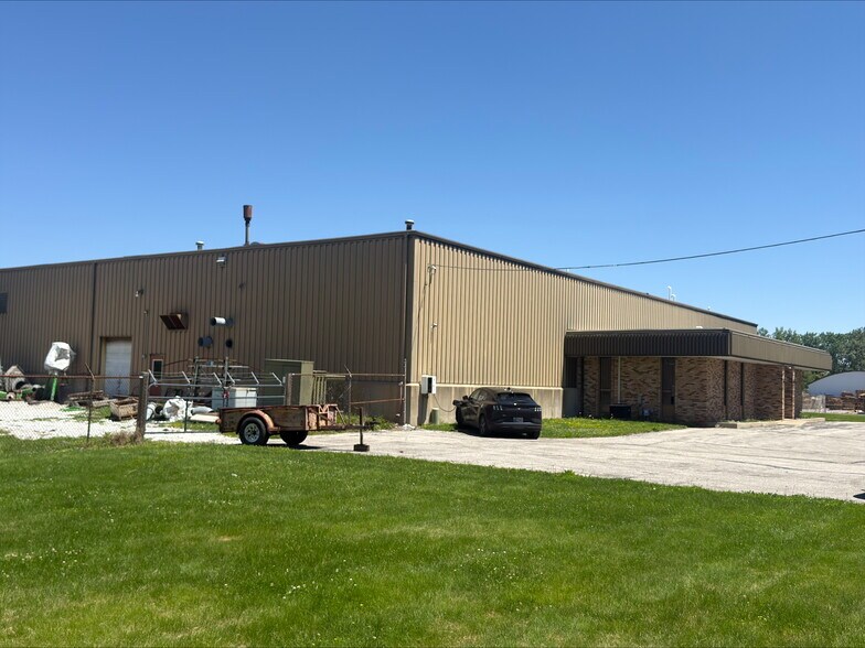 More Photos Of 232 W Pearl St, Jonesboro Industrial For Sale