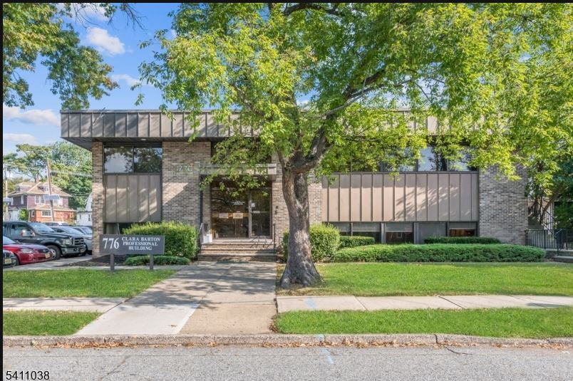 More Photos Of 776 Amboy Ave, Edison Medical For Lease