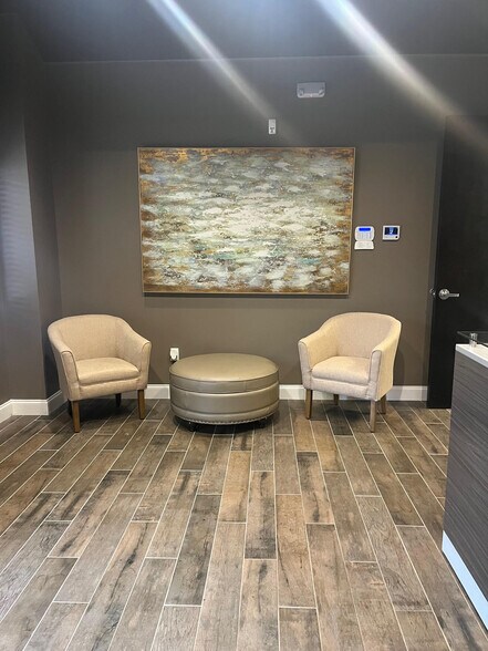 More Photos Of 522 Live Pine Cir, Apopka Warehouse For Sale