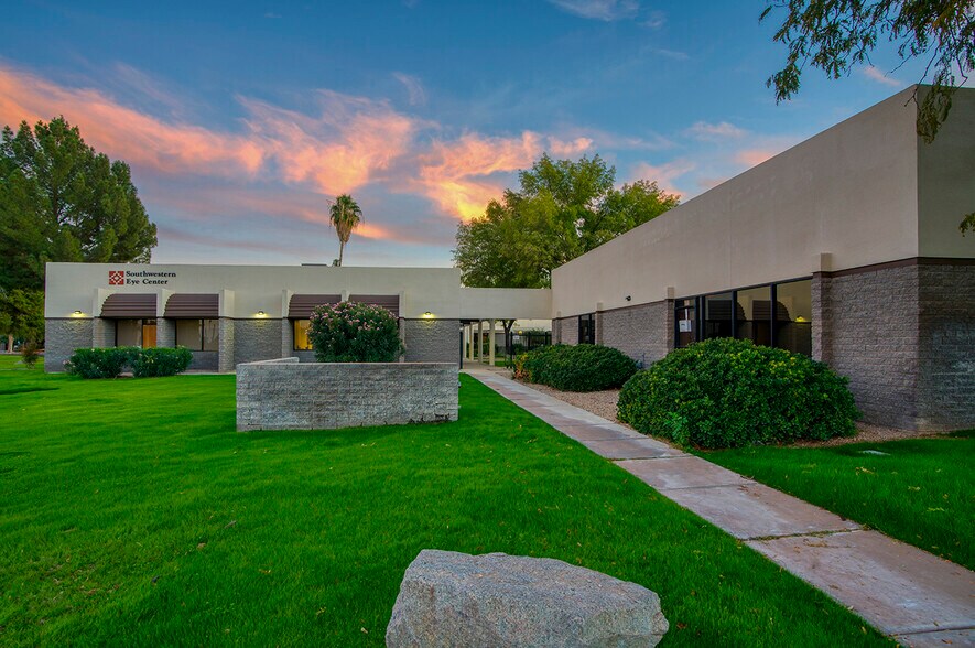 More Photos Of 10615 W Thunderbird Blvd, Sun City Unknown For Lease