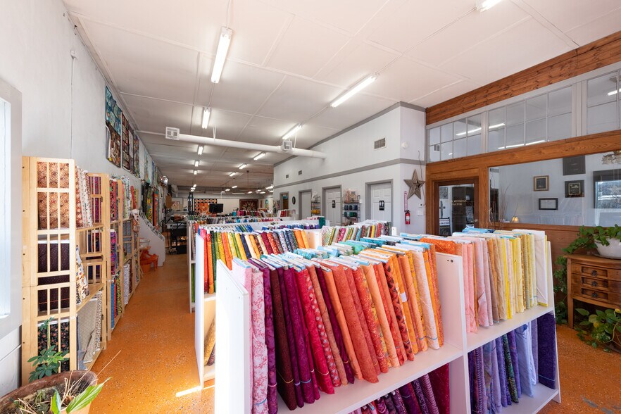 More Photos Of 315 N Bridge St, Henrietta Storefront For Sale