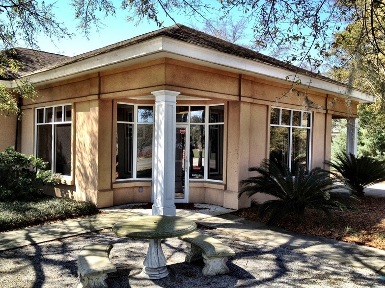 More Photos Of 234 Mathis Ferry Rd, Mount Pleasant Office For Lease