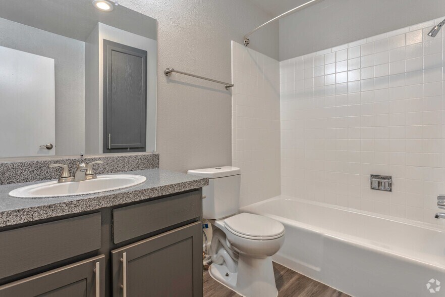 More Photos Of 834 Timberlake Dr, Arlington Apartments For Sale