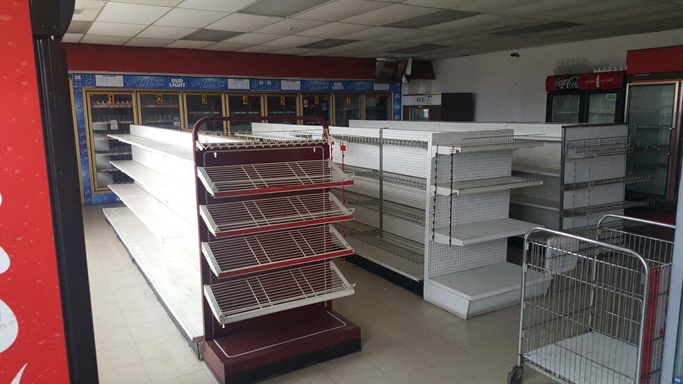 More Photos Of 10 Gratiot Blvd, Marysville Freestanding For Sale