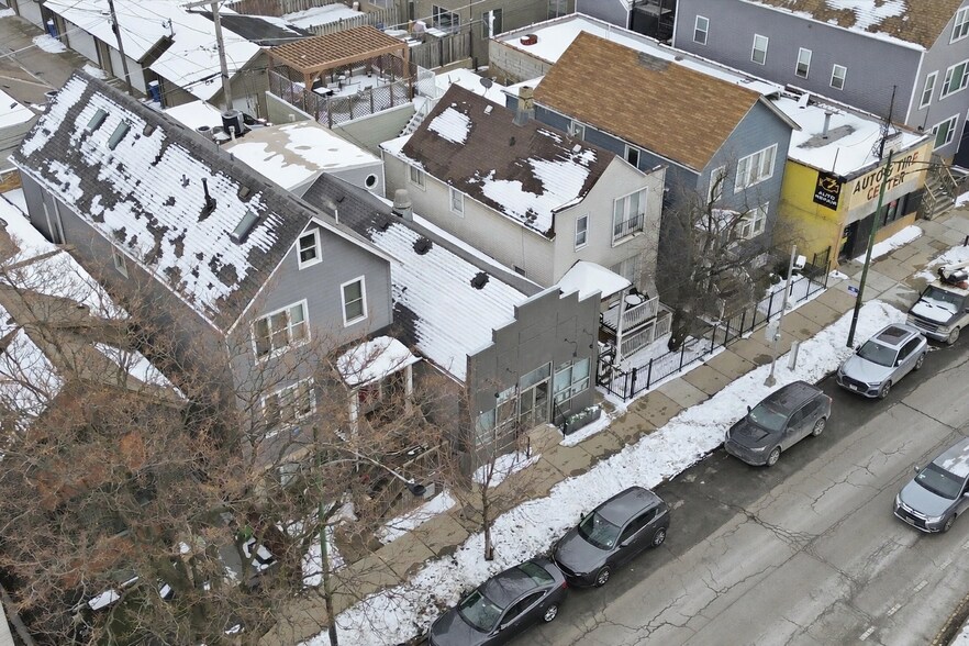 More Photos Of 2447 N Ashland Ave, Chicago Storefront Retail Residential For Lease