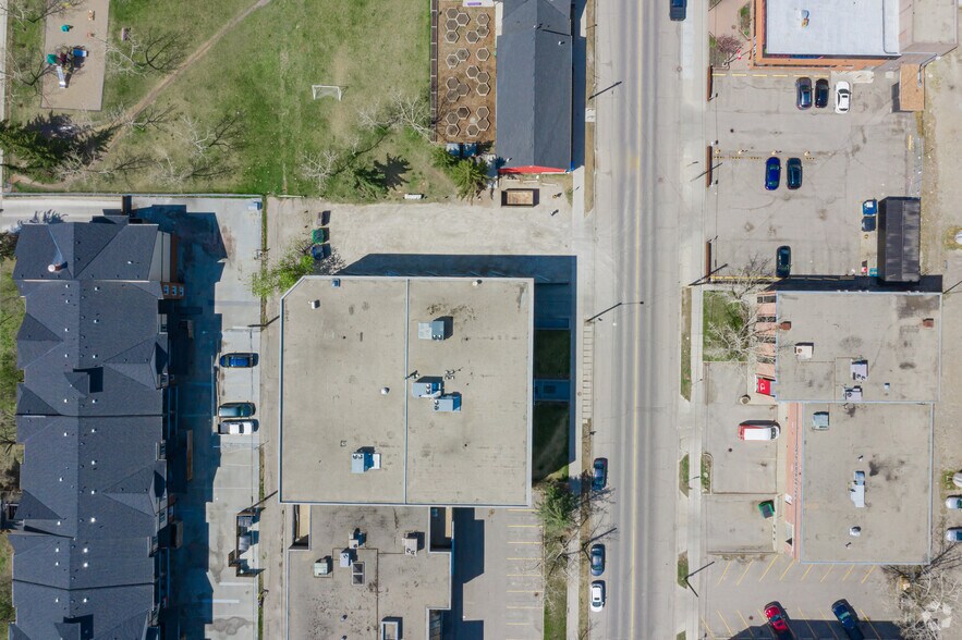 More Photos Of 1615 10th Ave SW, Calgary Office Residential For Lease