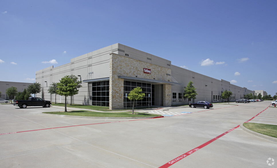 Primary Photo Of 875 W Sandy Lake Rd, Coppell Warehouse For Lease