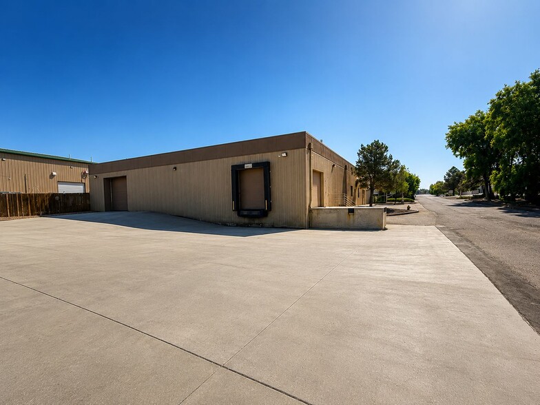 Primary Photo Of 180 Talamine Ct, Colorado Springs Distribution For Lease