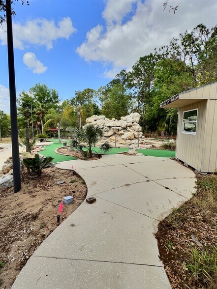 More Photos Of 650 N Highway 27, Minneola Restaurant For Sale