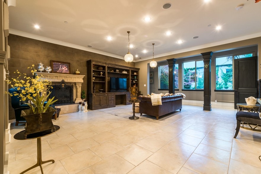 More Photos Of 8734 Sotheby Ct, Fair Oaks Assisted Living For Sale