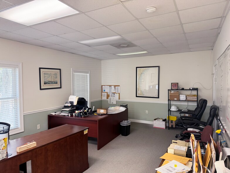 More Photos Of 107 Southern Blvd, Savannah Office For Lease