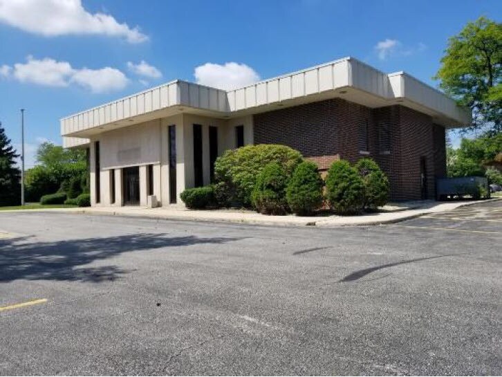 More Photos Of 225 W Joe Orr Rd, Chicago Heights Storefront Retail Office For Sale