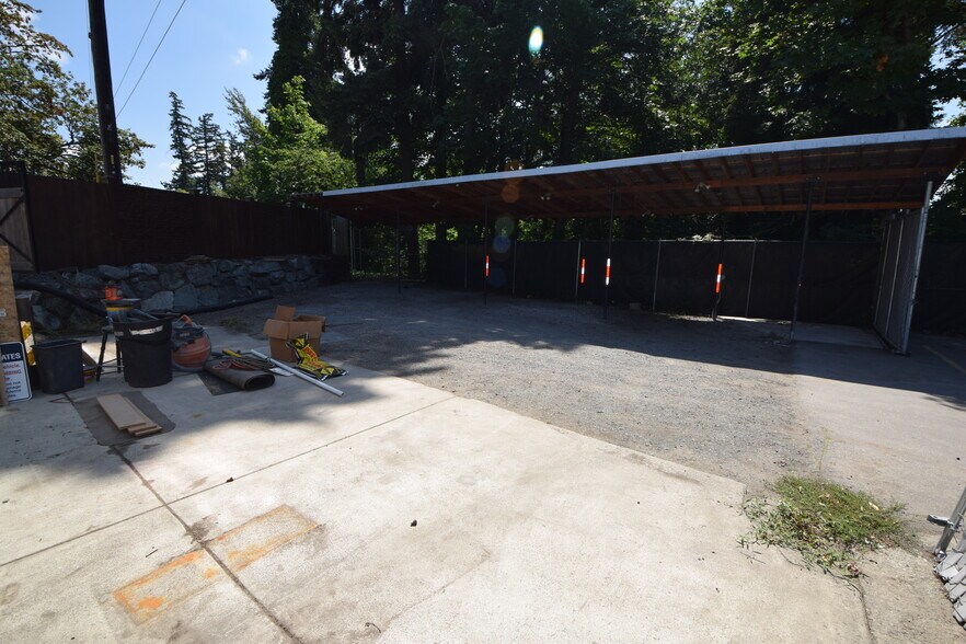 More Photos Of 7720 Pacific Hwy E, Milton Freestanding For Sale