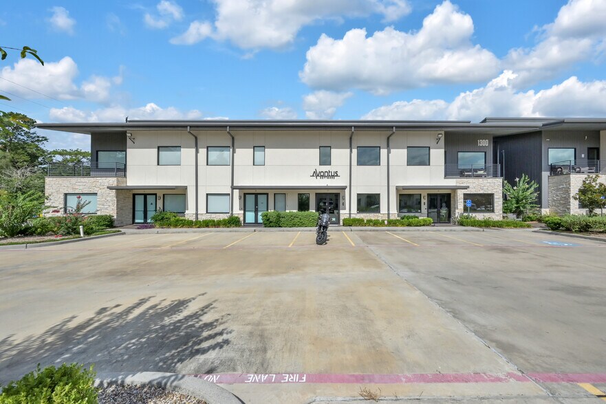 Primary Photo Of 1300 Rayford Park Rd, Spring Light Distribution For Sale