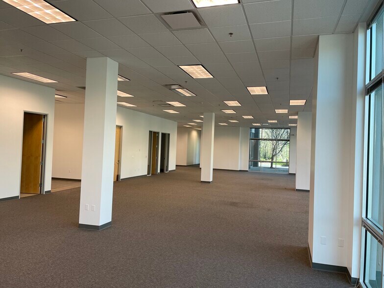 More Photos Of 1670 Corporate Cir, Petaluma Office For Lease
