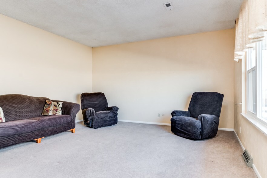 More Photos Of 40444 Bush Rd, Avondale Specialty For Sale