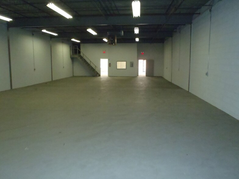 More Photos Of 1275 Bloomfield Ave, Fairfield Light Manufacturing For Lease