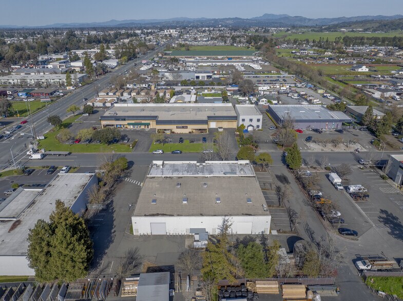 More Photos Of 240 E Todd Rd, Santa Rosa Warehouse For Lease