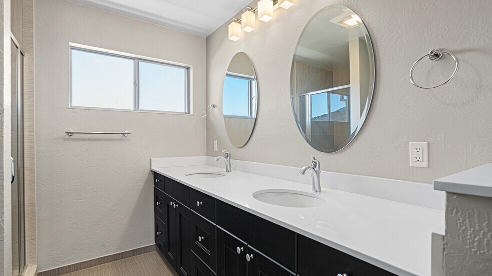 More Photos Of 151-153 Upper Via Casitas, Greenbrae Apartments For Sale