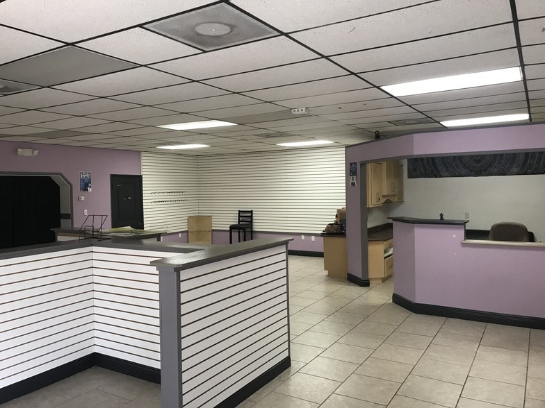 More Photos Of 4400 S Hopkins Ave, Titusville Showroom For Sale