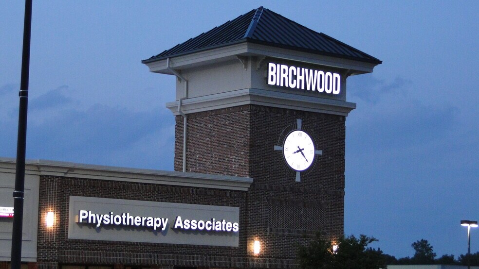 More Photos Of 3750 Virginia Beach Blvd, Virginia Beach General Retail For Lease