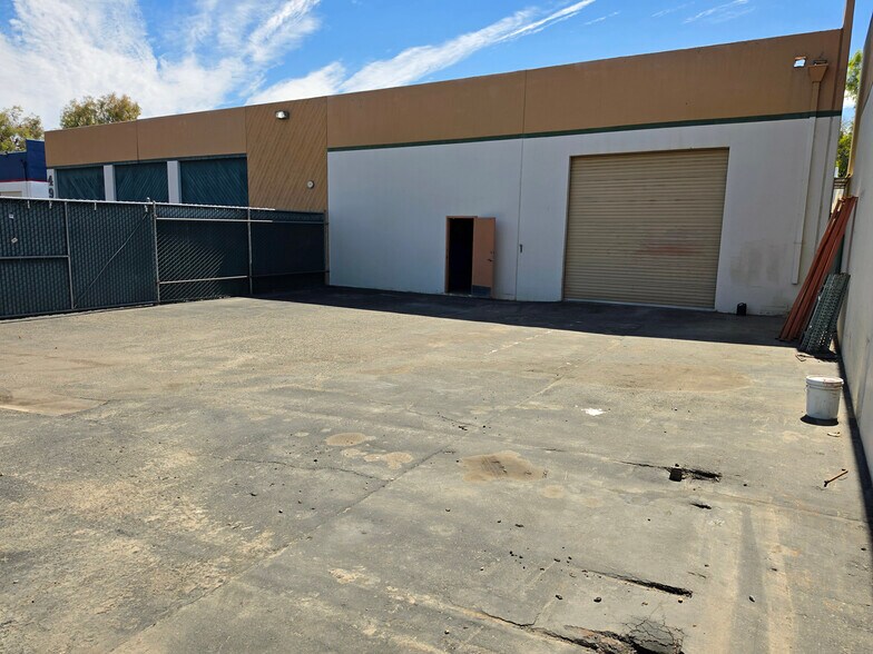 More Photos Of 4960 E Yale Ave, Fresno Warehouse For Sale
