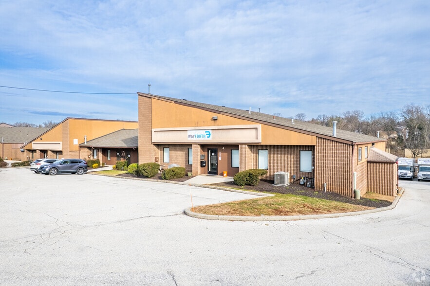 More Photos Of 835-845 Sussex Blvd, Broomall Light Distribution For Lease