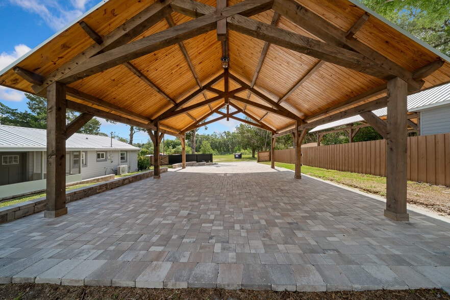 More Photos Of 5830 W Gulf To Lake Hwy, Crystal River Office For Sale