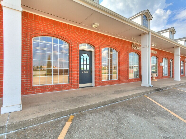 More Photos Of 2326-2350 N Interstate Dr, Norman Office For Sale