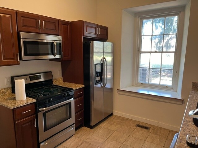 More Photos Of 2275 Bridge St- Building 6, Philadelphia Office Residential For Sale