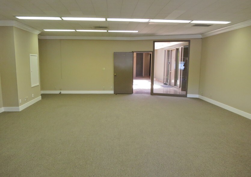 More Photos Of 1143 Crane St, Menlo Park Office For Lease