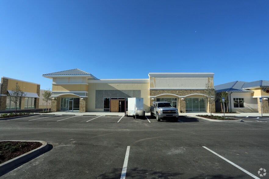 More Photos Of 4675 E Sr-44, Wildwood Freestanding For Lease