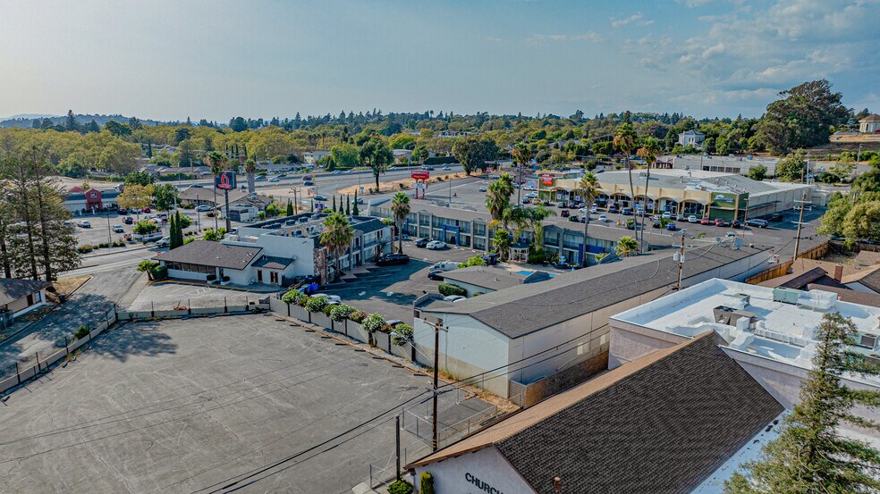 More Photos Of 44 Admiral Callaghan Ln, Vallejo Hotel For Sale