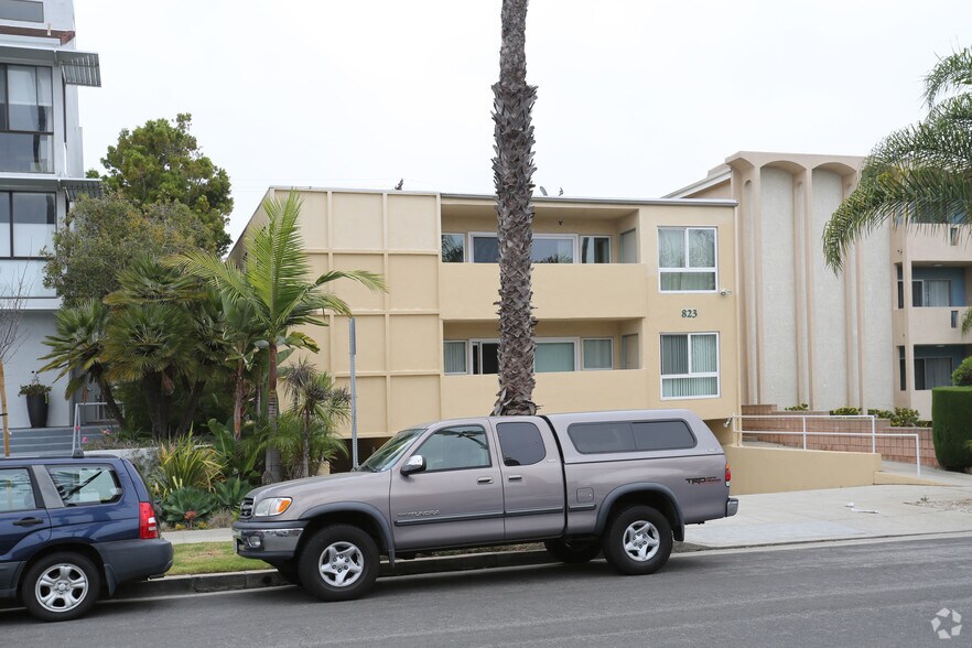 More Photos Of 823 5th St, Santa Monica Apartments For Sale