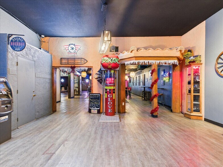 More Photos Of 1700 S Pahrump Valley Blvd, Pahrump Storefront For Sale