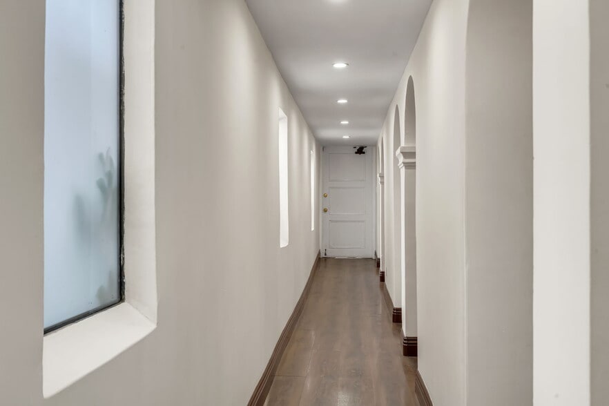 More Photos Of 1100 S Lorena St, Los Angeles Religious Facility For Sale