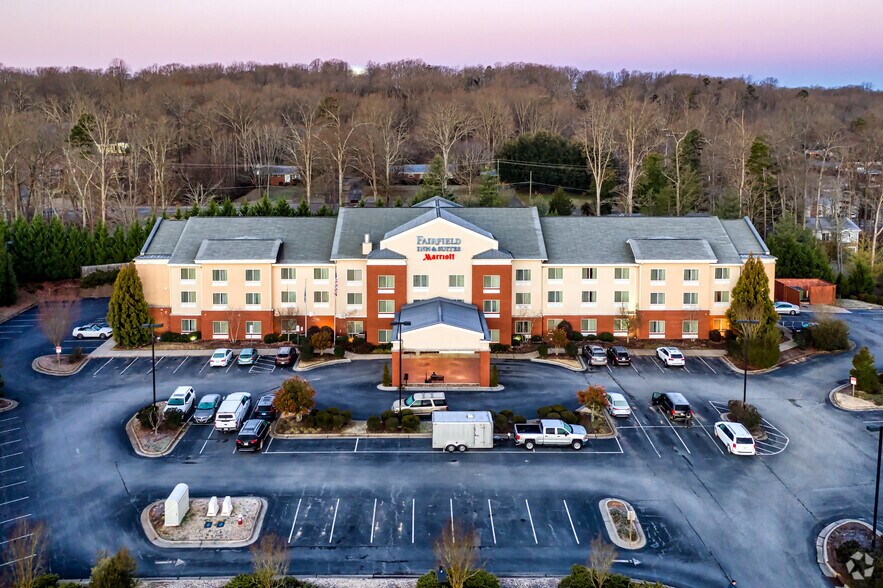 More Photos Of 920 Executive Way, Asheboro Hotel For Sale