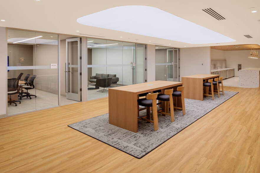 More Photos Of 404 Wyman St, Waltham Office For Lease